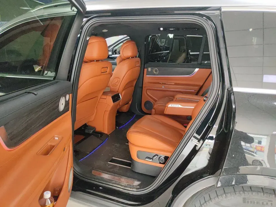 2024 AITO AITO M9 1.5T 152HP L4 REEV 42KWH,autocango,china used car exporter,china ev exporter,chinese used car exporter,chinese used ev exporter