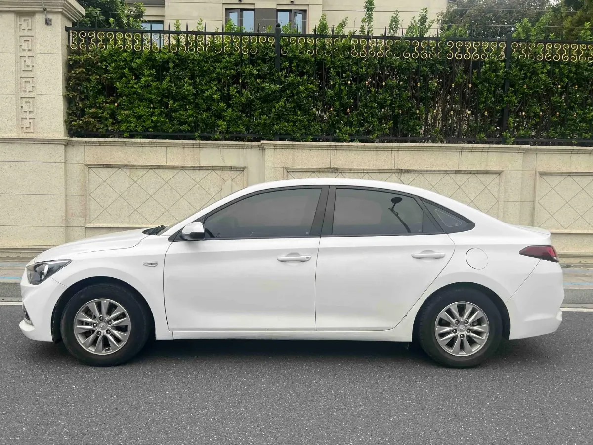 2017 Hyundai Celesta 1.6L 123HP L4 6AT,autocango,china used car exporter,china ev exporter,chinese used car exporter,chinese used ev exporter