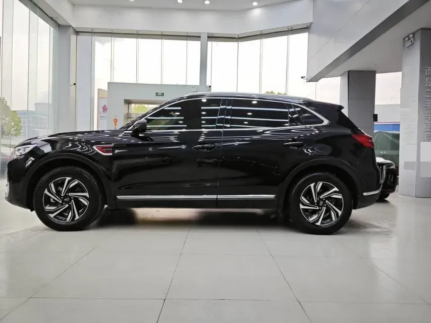 2022 HongQi HS5 2.0T 224HP L4 6AT,autocango,china used car exporter,china ev exporter,chinese used car exporter,chinese used ev exporter