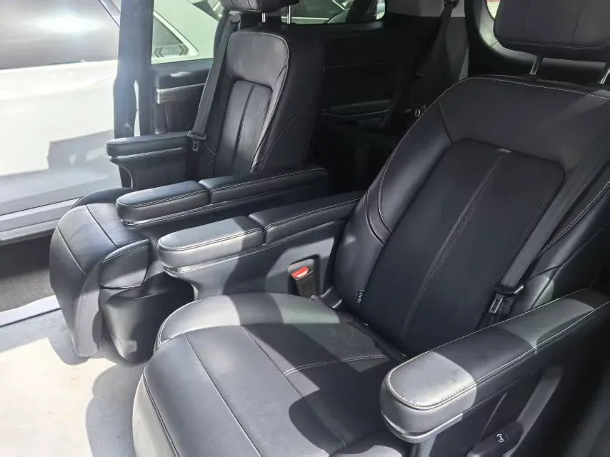 2021 GAC Trumpchi M8 2.0T 252HP L4 8AT,autocango,china used car exporter,china ev exporter,chinese used car exporter,chinese used ev exporter