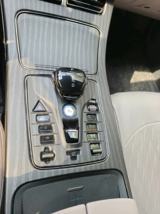 2025 BYD Han 1.5T 156HP L4 E-CVT PHEV,autocango,china used car exporter,china ev exporter,chinese used car exporter,chinese used ev exporter