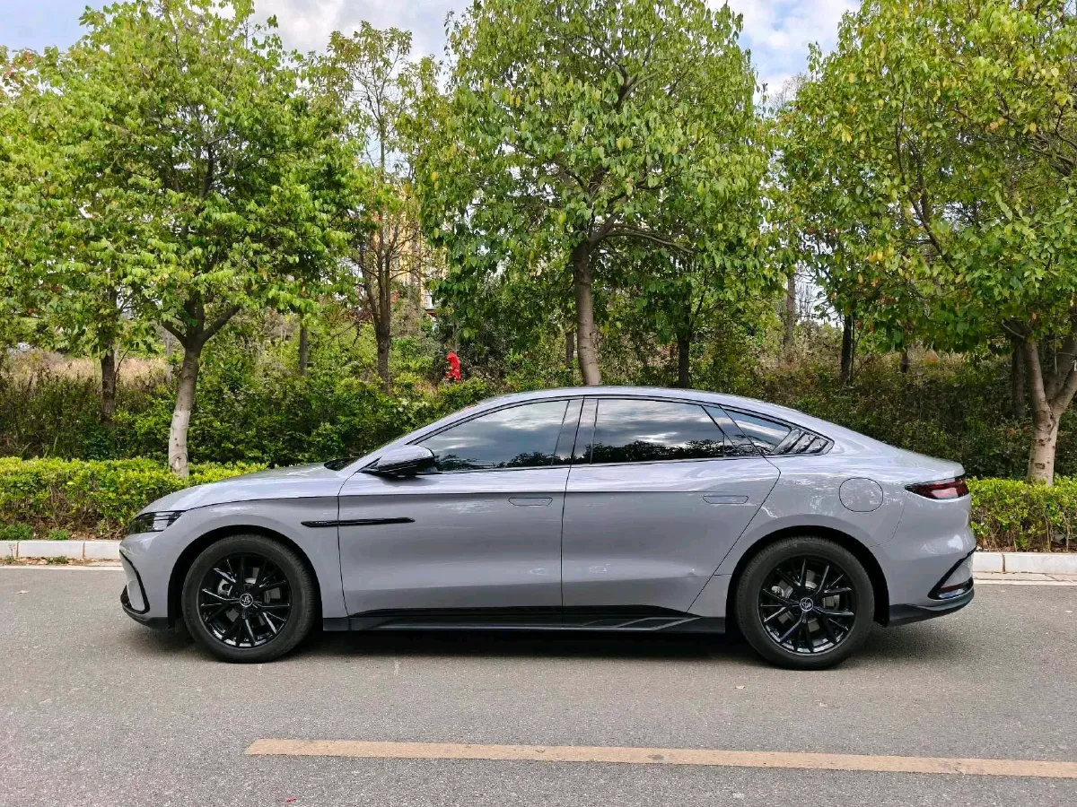 2025 BYD Han 1.5T 156HP L4 E-CVT PHEV,autocango,china used car exporter,china ev exporter,chinese used car exporter,chinese used ev exporter