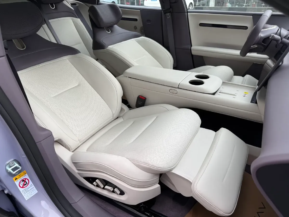 2025 Avatr 06 BEV,autocango,china used car exporter,china ev exporter,chinese used car exporter,chinese used ev exporter