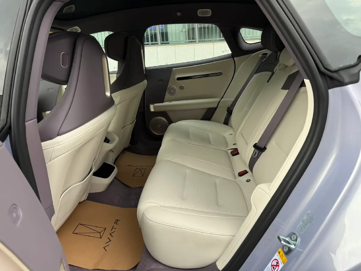 2025 Avatr 06 BEV,autocango,china used car exporter,china ev exporter,chinese used car exporter,chinese used ev exporter