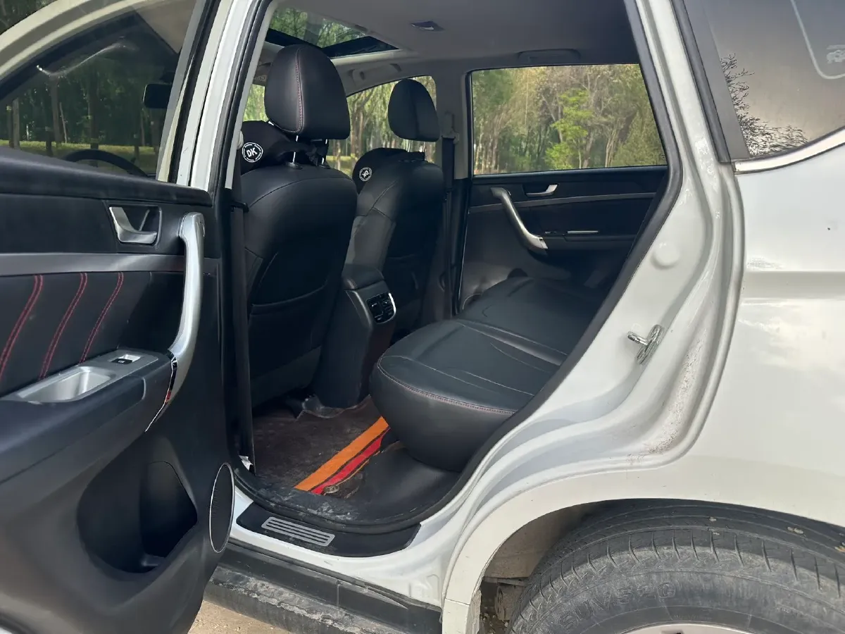 2019 Haval M6 1.5T 150HP L4 6MT,autocango,china used car exporter,china ev exporter,chinese used car exporter,chinese used ev exporter