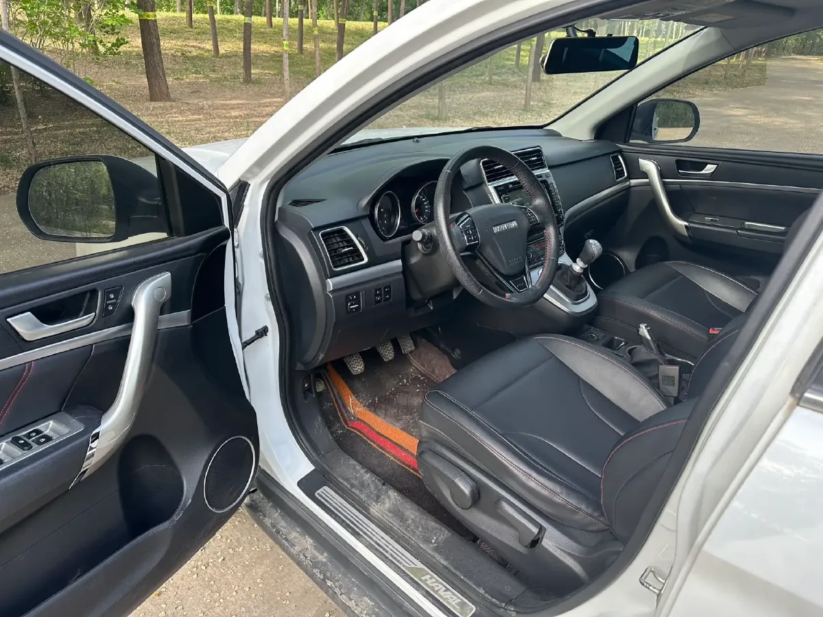 2019 Haval M6 1.5T 150HP L4 6MT,autocango,china used car exporter,china ev exporter,chinese used car exporter,chinese used ev exporter