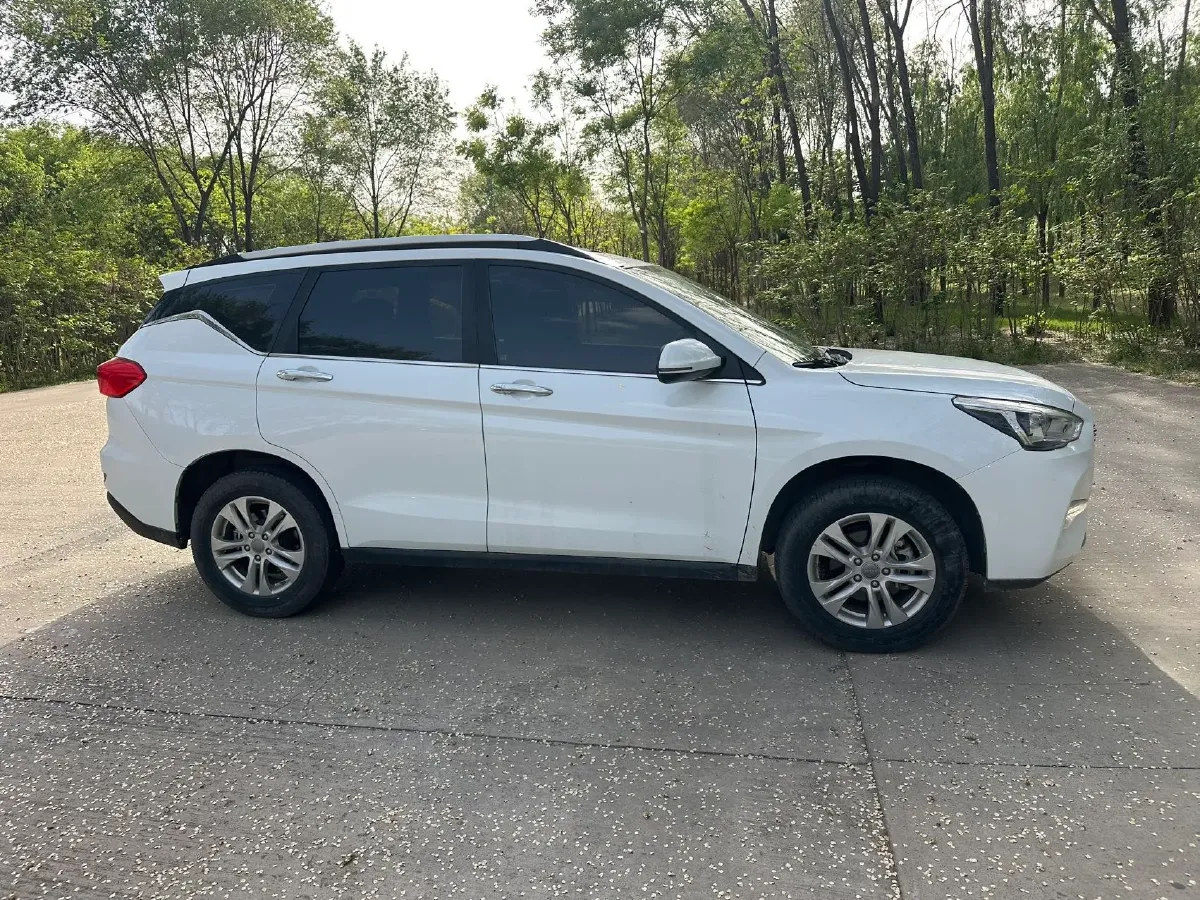2019 Haval M6 1.5T 150HP L4 6MT,autocango,china used car exporter,china ev exporter,chinese used car exporter,chinese used ev exporter