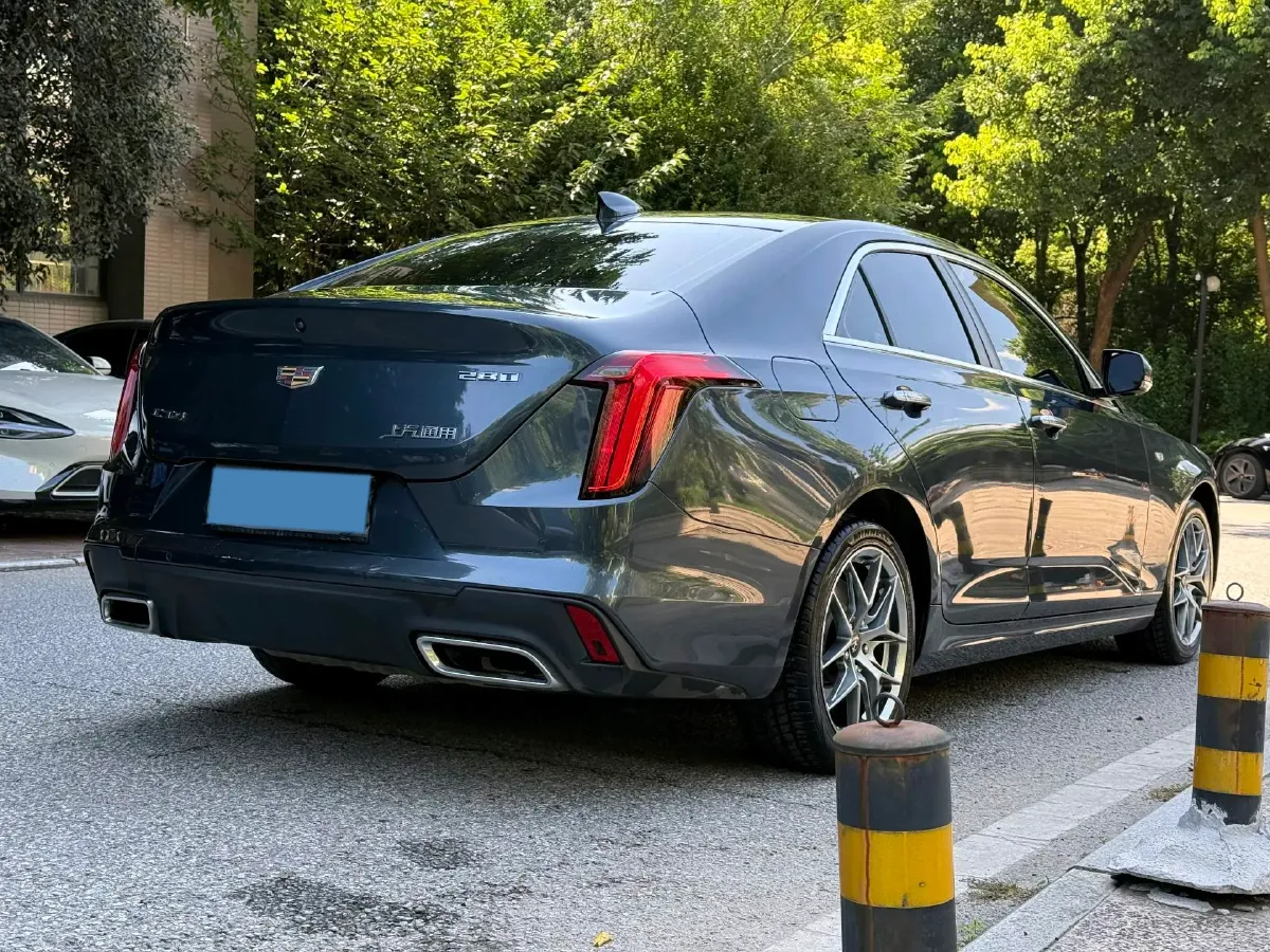 2021 Cadillac CT4 2.0T 237HP L4 8AT,autocango,china used car exporter,china ev exporter,chinese used car exporter,chinese used ev exporter