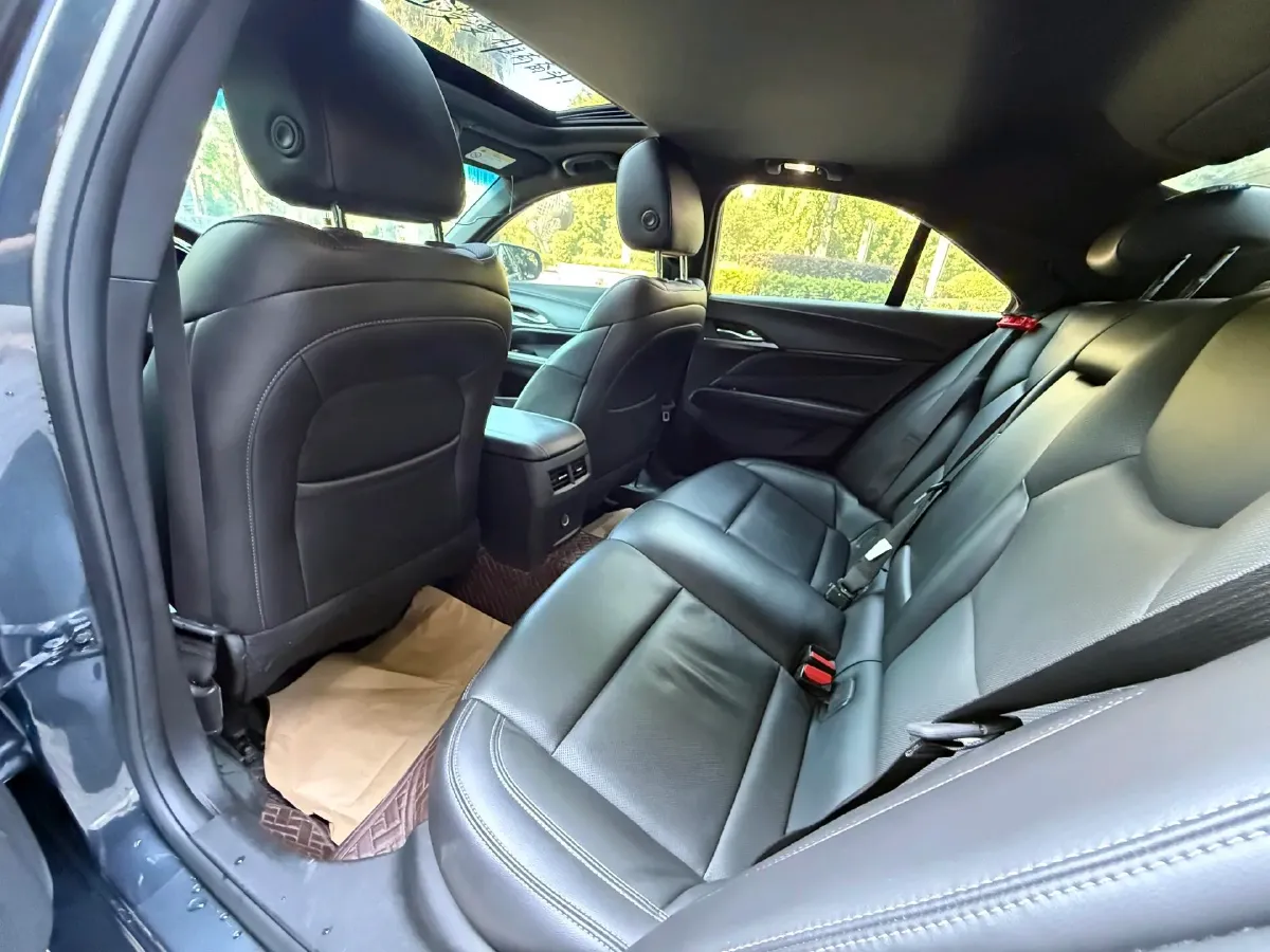 2021 Cadillac CT4 2.0T 237HP L4 8AT,autocango,china used car exporter,china ev exporter,chinese used car exporter,chinese used ev exporter