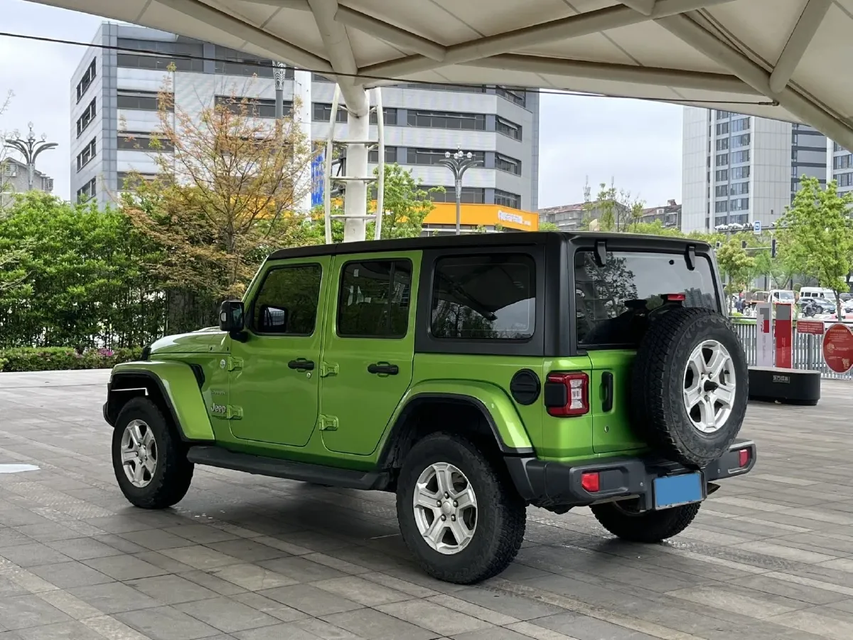 2019 Jeep Wrangler 2.0T 266HP L4 8AT,autocango,china used car exporter,china ev exporter,chinese used car exporter,chinese used ev exporter