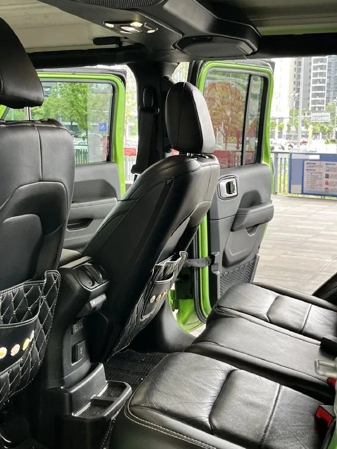 2019 Jeep Wrangler 2.0T 266HP L4 8AT,autocango,china used car exporter,china ev exporter,chinese used car exporter,chinese used ev exporter