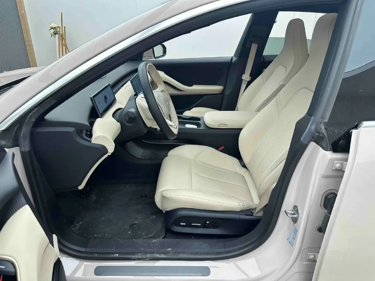 2022 JunTian HeiWuShi Youth 2.0T 203HP L4 6AT,autocango,china used car exporter,china ev exporter,chinese used car exporter,chinese used ev exporter