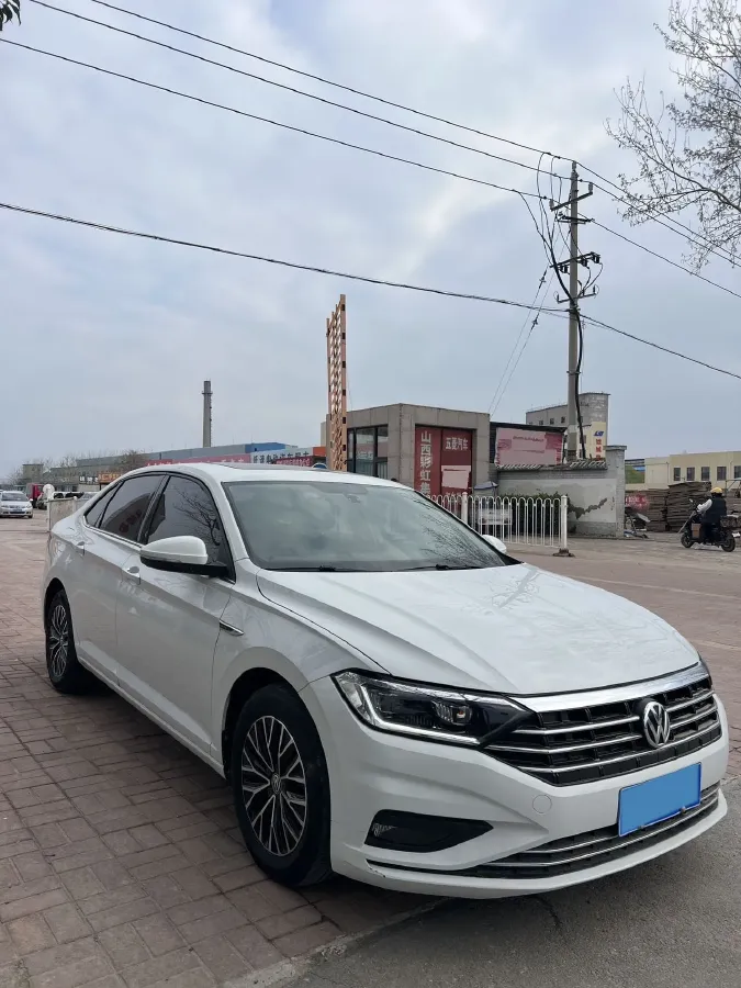 2019 Jeep Renegade 1.3T 173HP L4 7DCT,autocango,china used car exporter,china ev exporter,chinese used car exporter,chinese used ev exporter