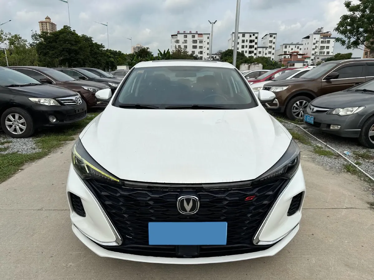 2021 ChangAn Eado 1.4T 160HP L4 7DCT,autocango,china used car exporter,china ev exporter,chinese used car exporter,chinese used ev exporter