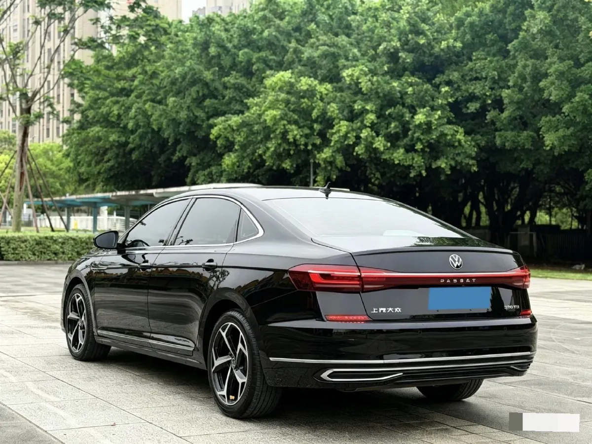 2023 Volkswagen Passat 2.0T 186HP L4 7DCT,autocango,china used car exporter,china ev exporter,chinese used car exporter,chinese used ev exporter