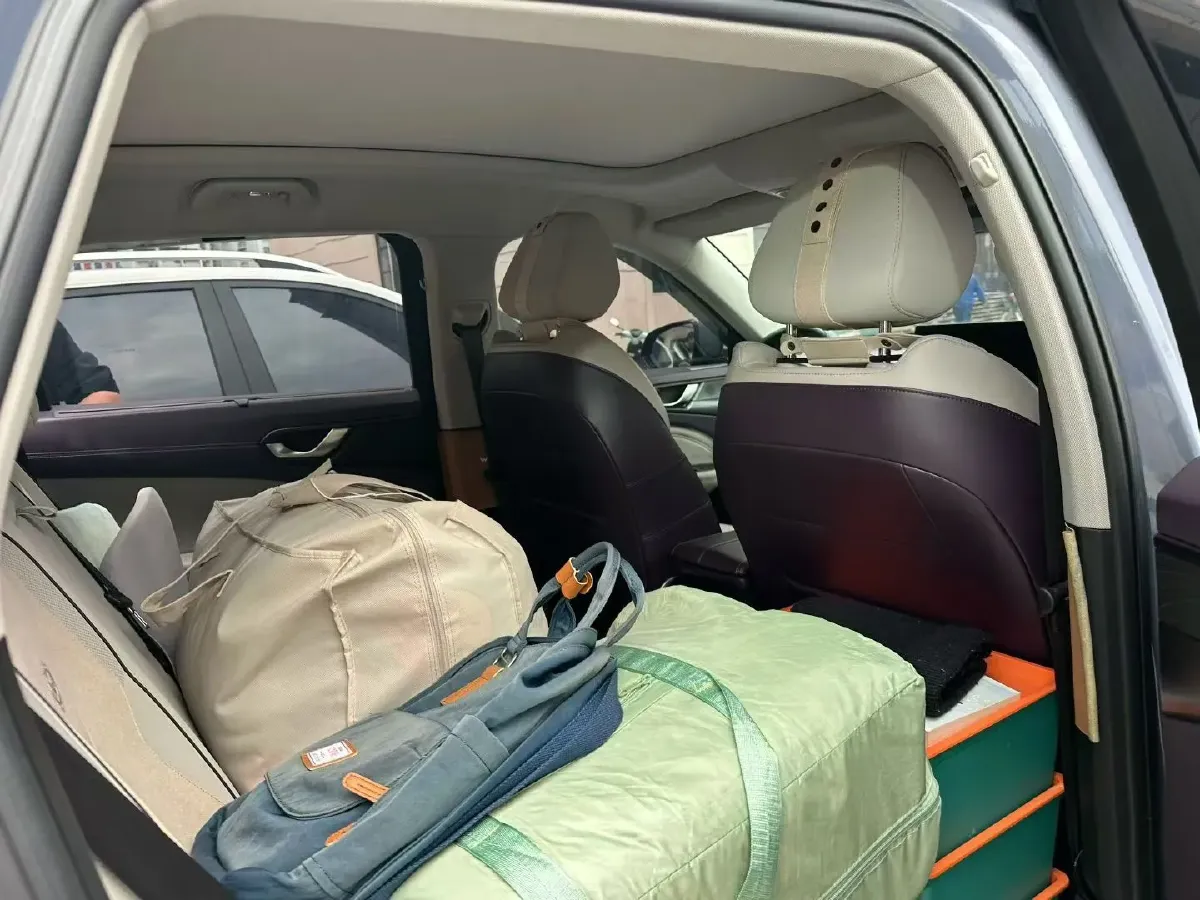 2022 MAXUS D60 1.5T 169HP L4 7DCT,autocango,china used car exporter,china ev exporter,chinese used car exporter,chinese used ev exporter