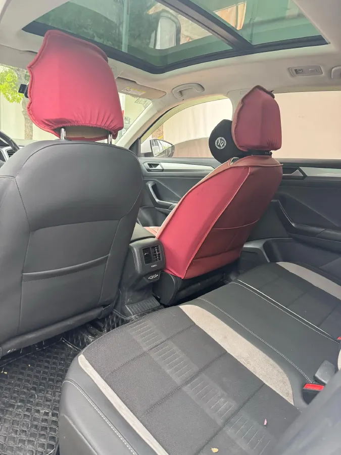 2020 Volkswagen T-Roc 1.4T 131HP L4 7DCT,autocango,china used car exporter,china ev exporter,chinese used car exporter,chinese used ev exporter