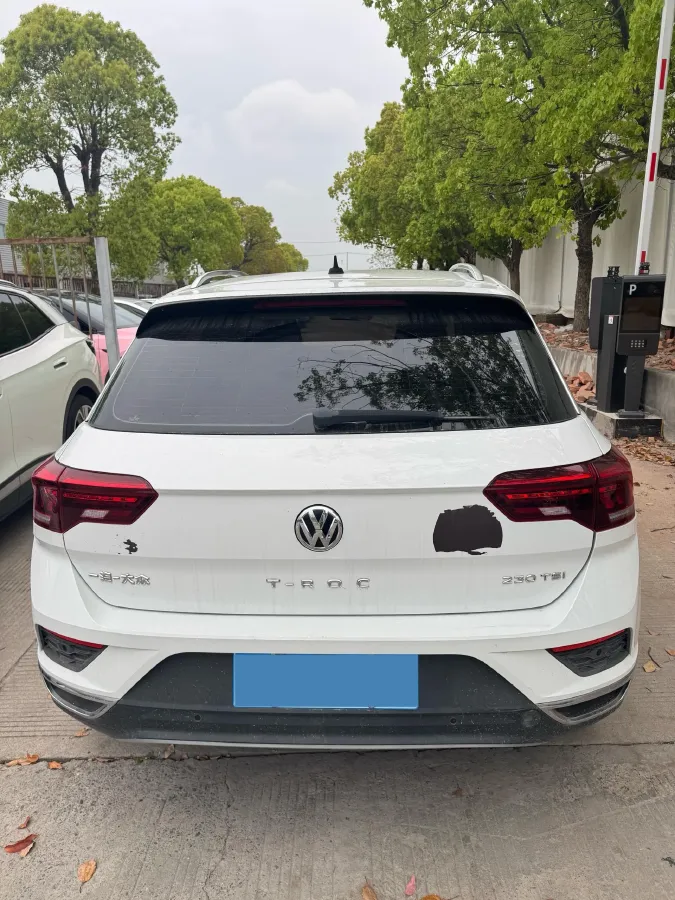 2020 Volkswagen T-Roc 1.4T 131HP L4 7DCT,autocango,china used car exporter,china ev exporter,chinese used car exporter,chinese used ev exporter
