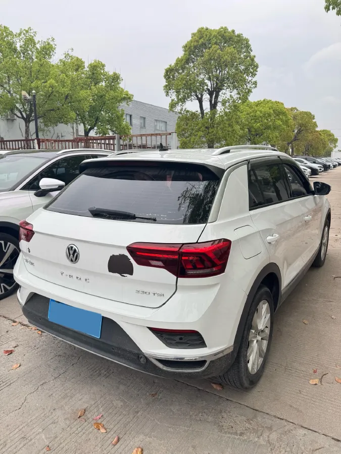 2020 Volkswagen T-Roc 1.4T 131HP L4 7DCT,autocango,china used car exporter,china ev exporter,chinese used car exporter,chinese used ev exporter