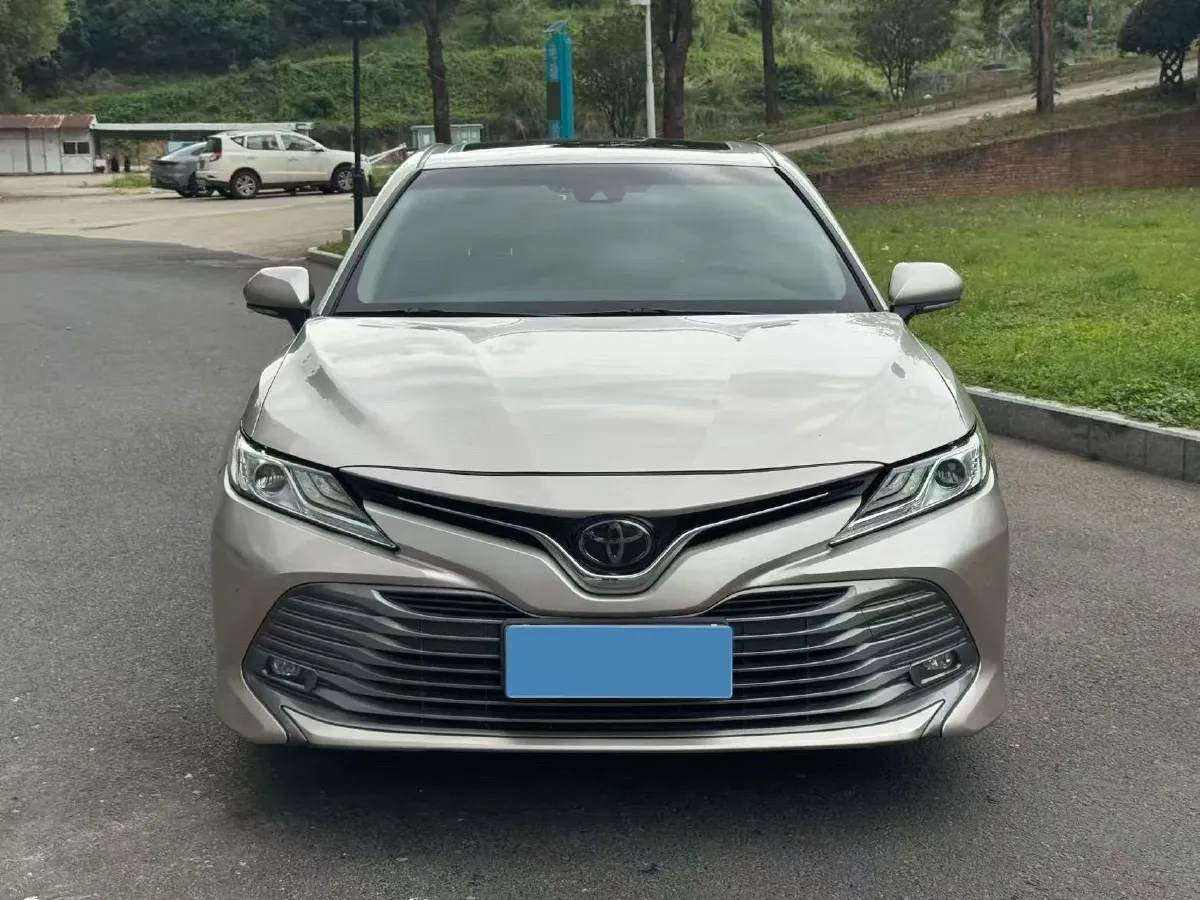 2019 Toyota Camry 2.0L 178HP L4 CVT,autocango,china used car exporter,china ev exporter,chinese used car exporter,chinese used ev exporter