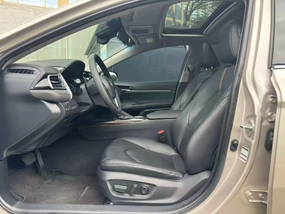 2019 Toyota Camry 2.0L 178HP L4 CVT,autocango,china used car exporter,china ev exporter,chinese used car exporter,chinese used ev exporter