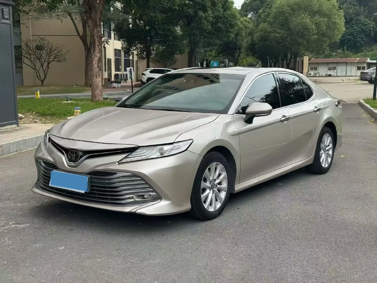 2019 Toyota Camry 2.0L 178HP L4 CVT,autocango,china used car exporter,china ev exporter,chinese used car exporter,chinese used ev exporter