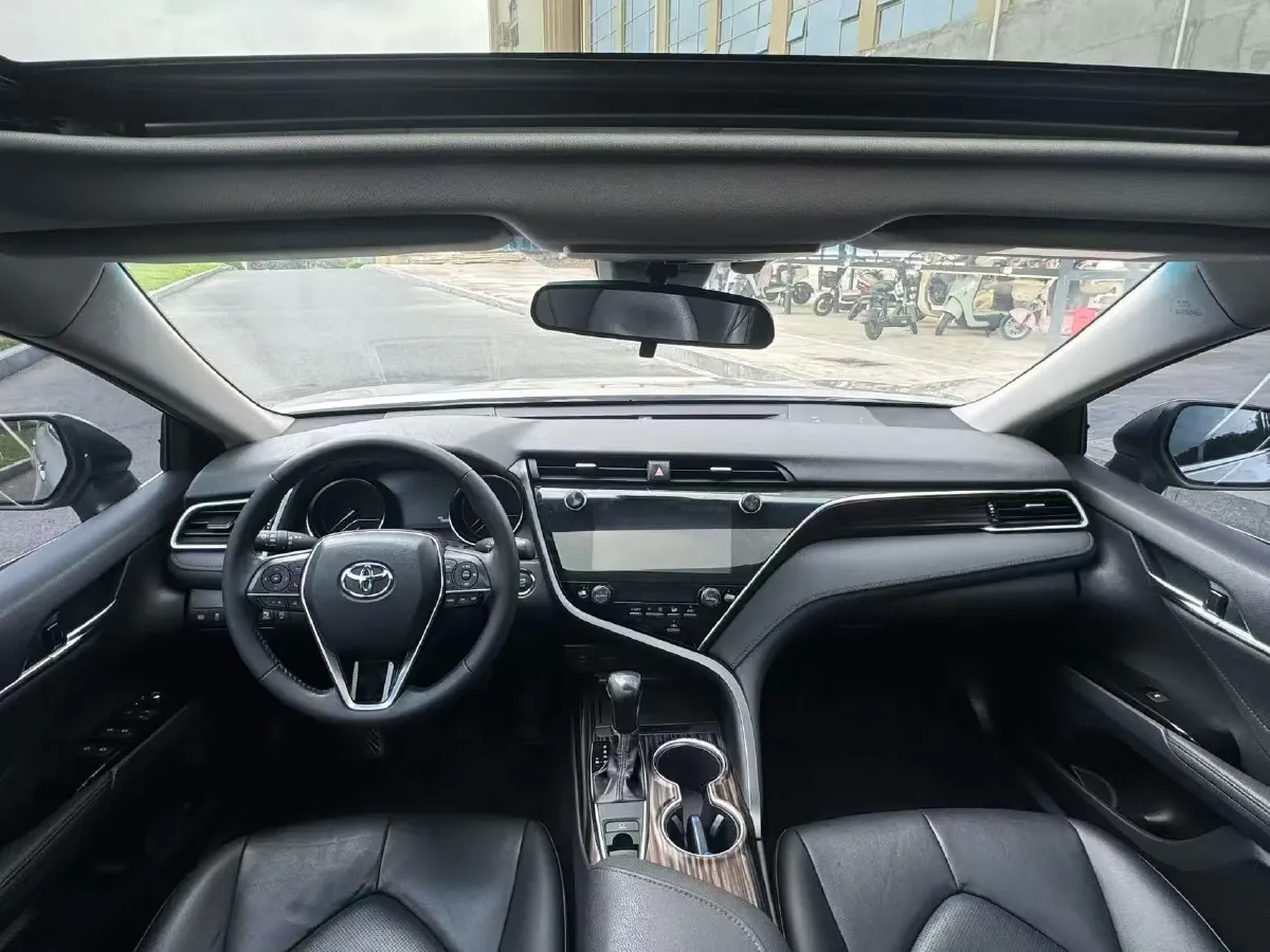 2019 Toyota Camry 2.0L 178HP L4 CVT,autocango,china used car exporter,china ev exporter,chinese used car exporter,chinese used ev exporter