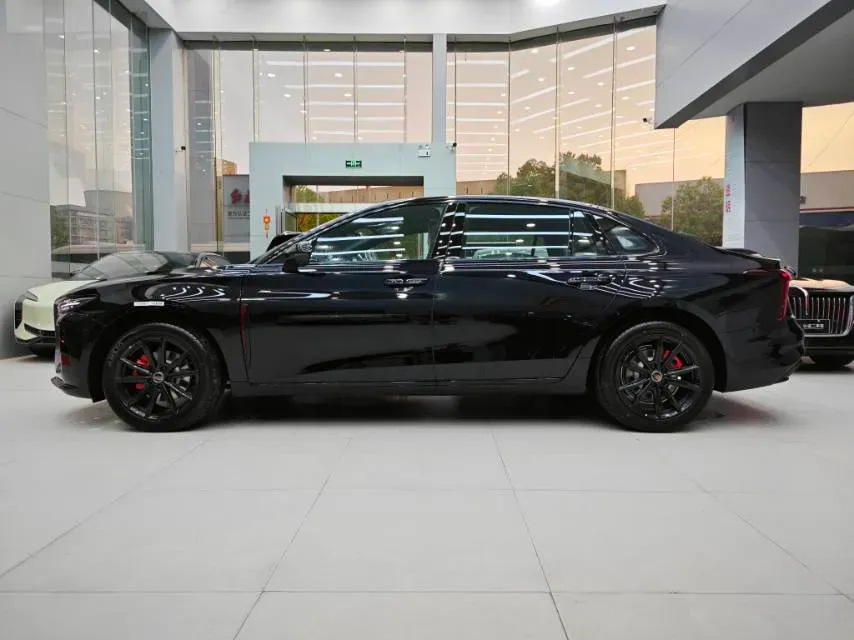 2025 HongQi H5 2.0T 224HP L4 8AT,autocango,china used car exporter,china ev exporter,chinese used car exporter,chinese used ev exporter