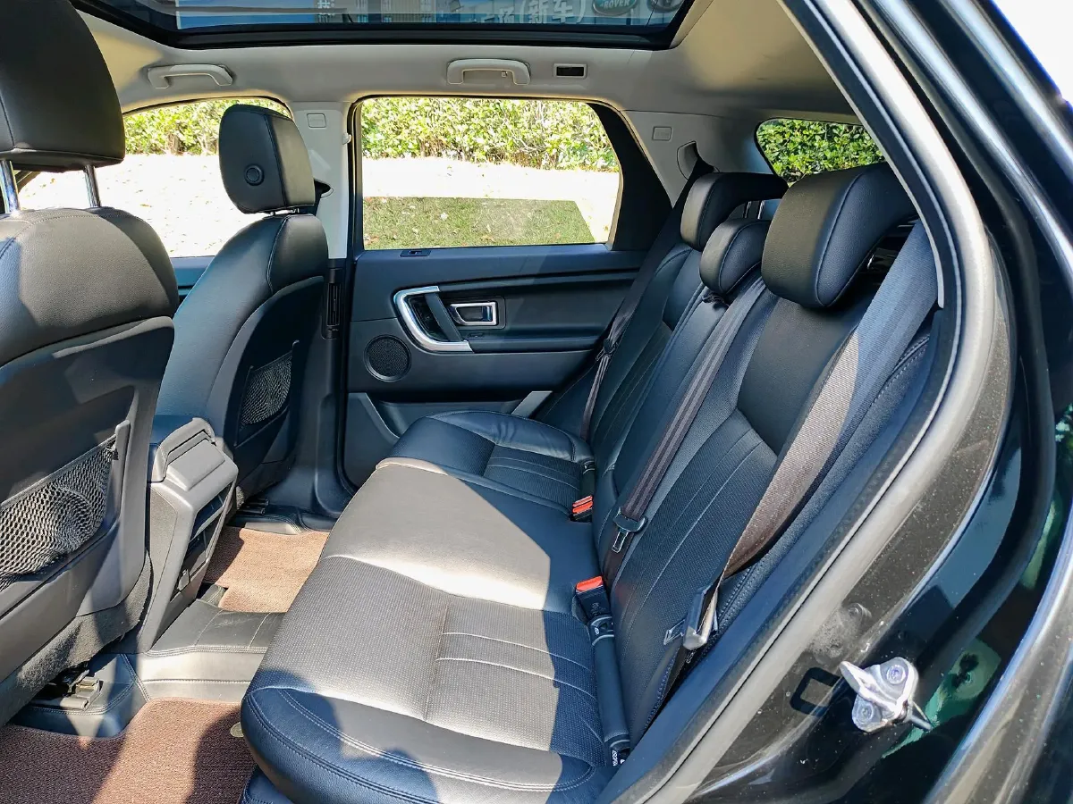 2019 Land Rover Discovery Sport 2.0T 241HP L4 9AT,autocango,china used car exporter,china ev exporter,chinese used car exporter,chinese used ev exporter