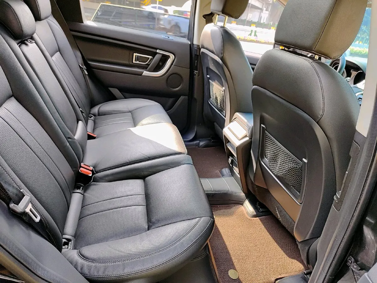 2019 Land Rover Discovery Sport 2.0T 241HP L4 9AT,autocango,china used car exporter,china ev exporter,chinese used car exporter,chinese used ev exporter