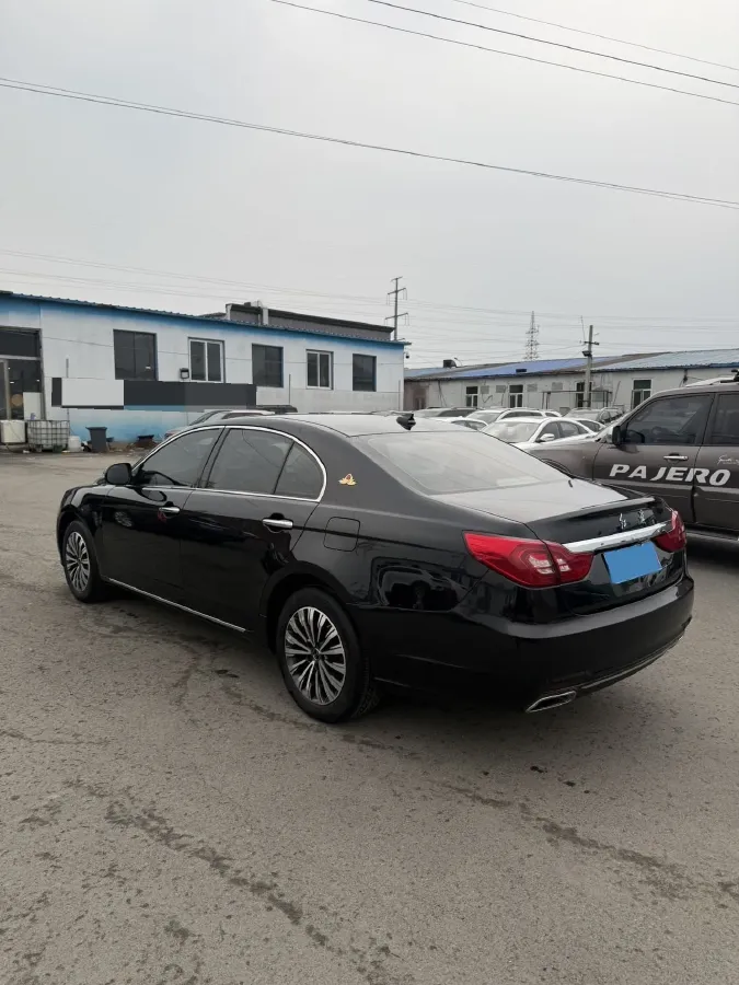 2017 HongQi H7 1.8T 188HP L4 6AT,autocango,china used car exporter,china ev exporter,chinese used car exporter,chinese used ev exporter
