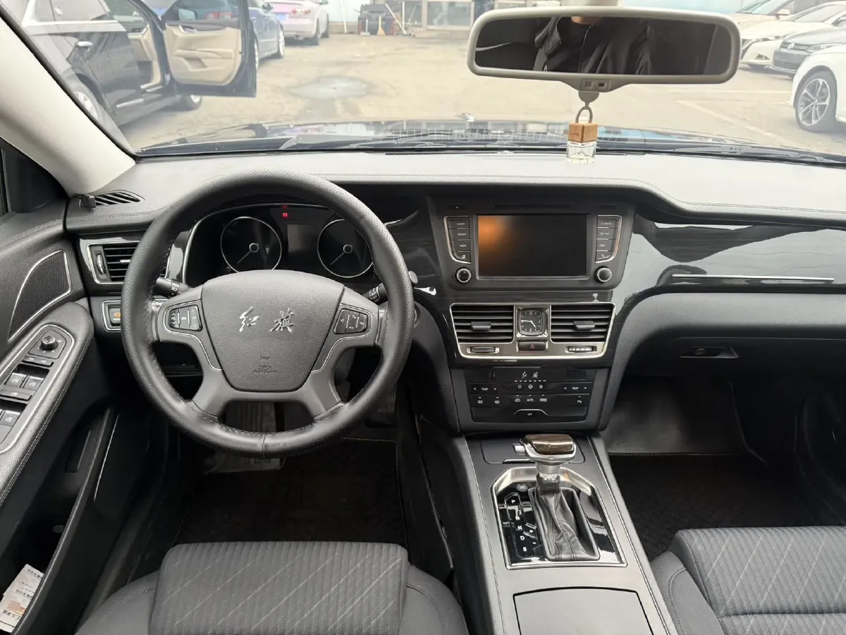 2017 HongQi H7 1.8T 188HP L4 6AT,autocango,china used car exporter,china ev exporter,chinese used car exporter,chinese used ev exporter