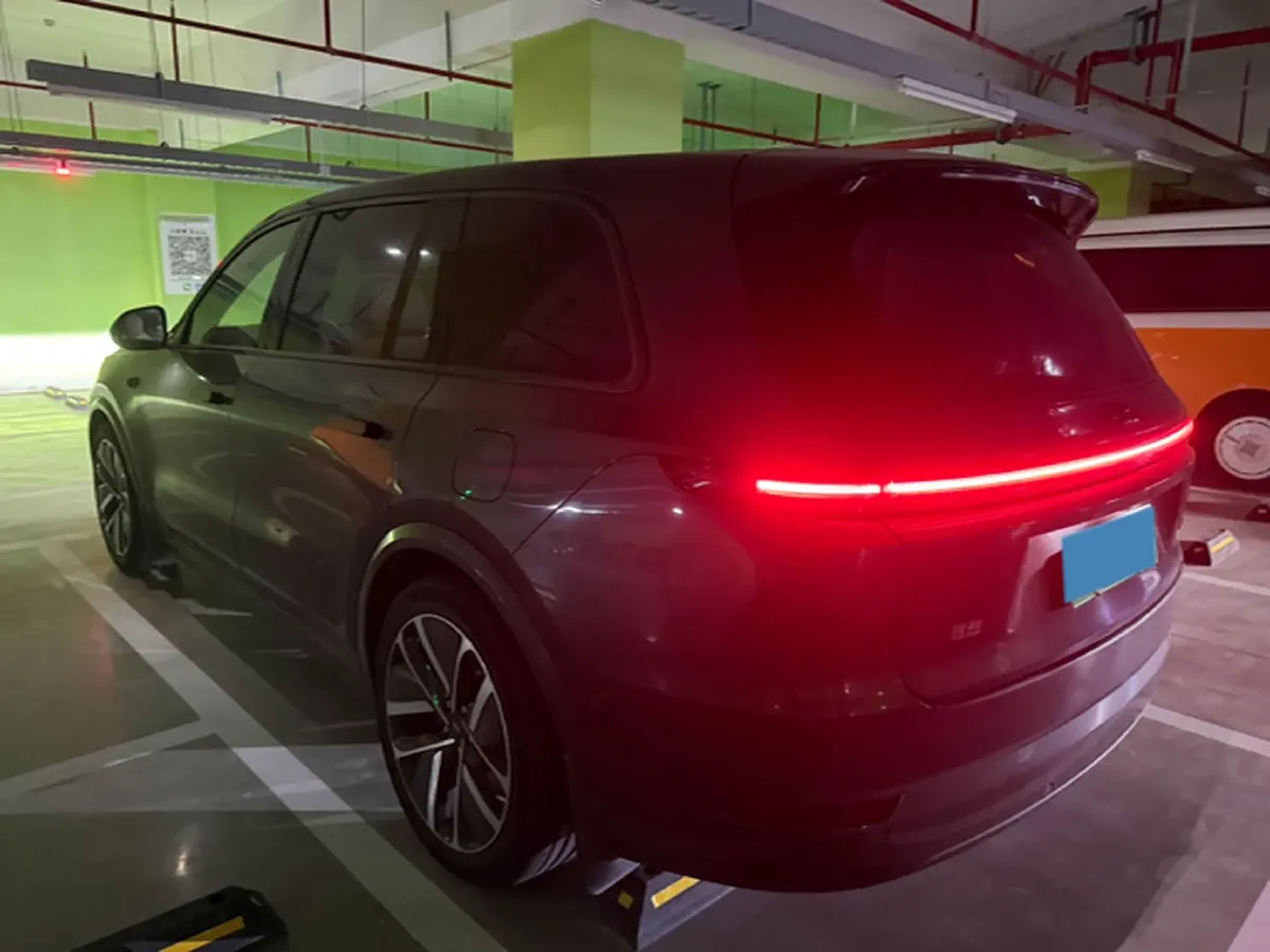 2022 Li L9 Range Extended 154HP REEV 42.6KWH,autocango,china used car exporter,china ev exporter,chinese used car exporter,chinese used ev exporter