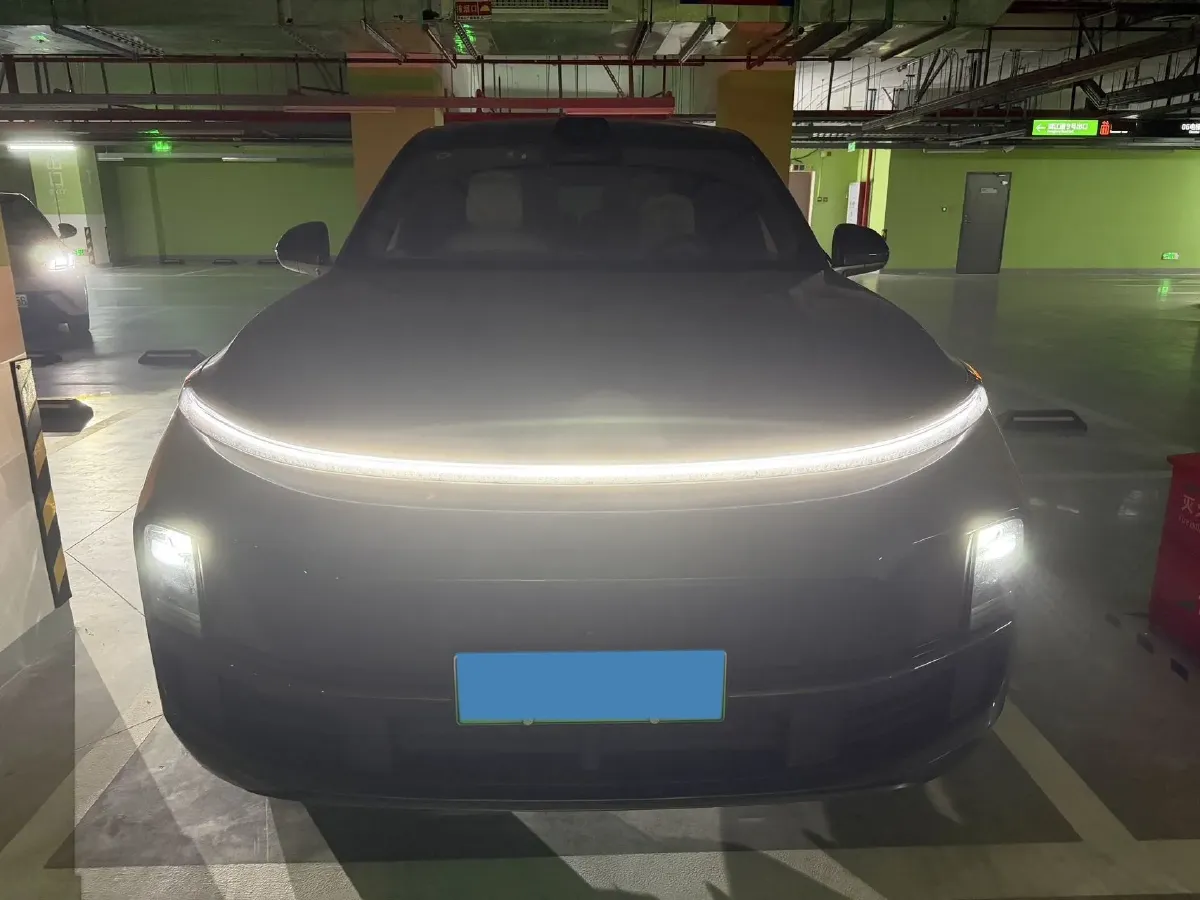 2022 Li L9 Range Extended 154HP REEV 42.6KWH,autocango,china used car exporter,china ev exporter,chinese used car exporter,chinese used ev exporter