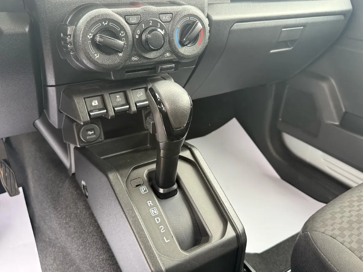 2020 Geely Vision X3 1.5L 109HP L4 5MT,autocango,china used car exporter,china ev exporter,chinese used car exporter,chinese used ev exporter