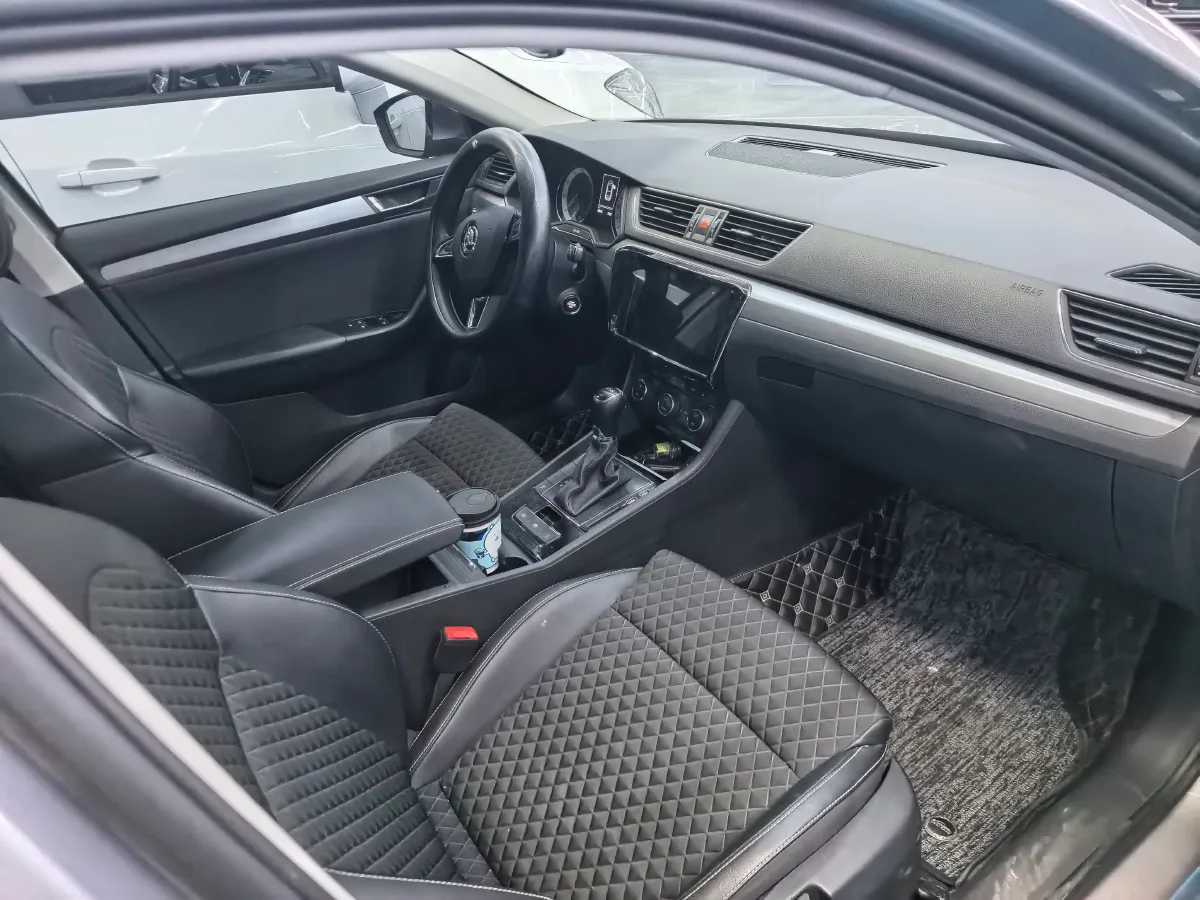 2019 Subaru XV 2.0L 156HP H4 CVT,autocango,china used car exporter,china ev exporter,chinese used car exporter,chinese used ev exporter