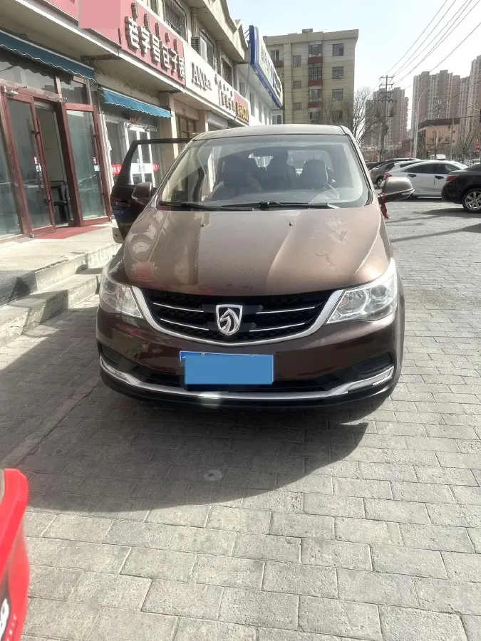 2016 BaoJun 730 1.5L 112HP L4 5MT,autocango,china used car exporter,china ev exporter,chinese used car exporter,chinese used ev exporter