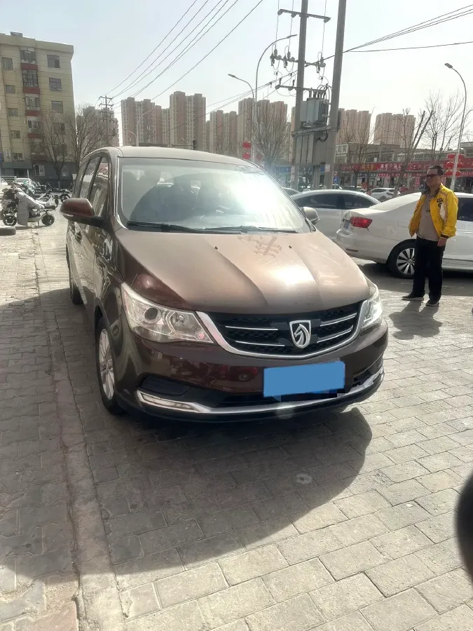 2016 BaoJun 730 1.5L 112HP L4 5MT,autocango,china used car exporter,china ev exporter,chinese used car exporter,chinese used ev exporter