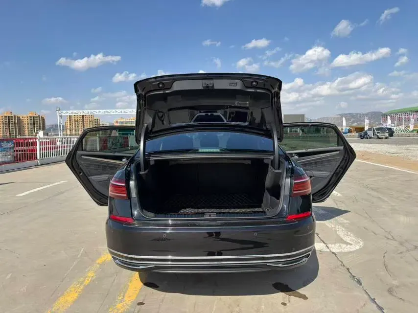 2023 Volkswagen Passat 2.0T 220HP L4 7DCT,autocango,china used car exporter,china ev exporter,chinese used car exporter,chinese used ev exporter