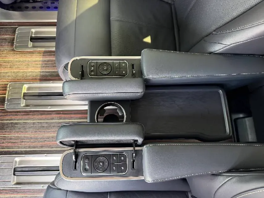 2023 GAC Trumpchi M8 2.0T 252HP L4 8AT,autocango,china used car exporter,china ev exporter,chinese used car exporter,chinese used ev exporter