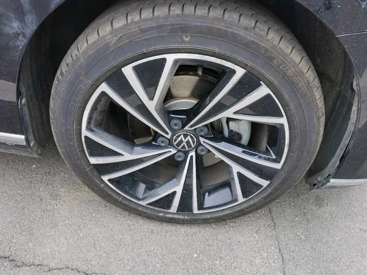 2020 Volkswagen Magotan 2.0T 186HP L4 7DCT,autocango,china used car exporter,china ev exporter,chinese used car exporter,chinese used ev exporter