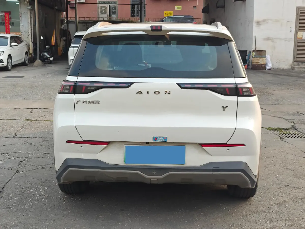 2022 Geely Okavango 1.8T 184HP L4 7DCT,autocango,china used car exporter,china ev exporter,chinese used car exporter,chinese used ev exporter