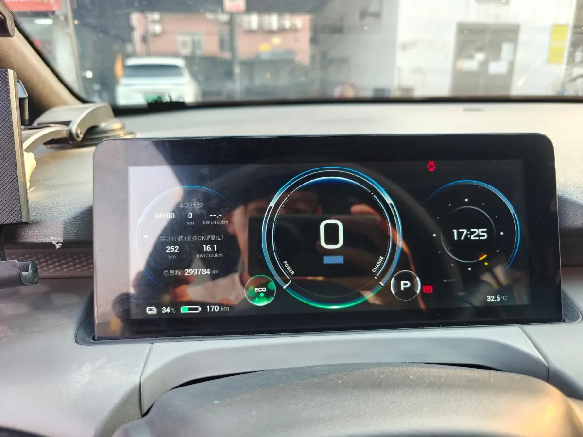 2022 Geely Okavango 1.8T 184HP L4 7DCT,autocango,china used car exporter,china ev exporter,chinese used car exporter,chinese used ev exporter