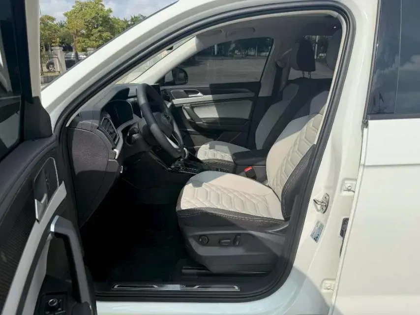 2024 Volkswagen Tayron 2.0T 186HP L4 7DCT,autocango,china used car exporter,china ev exporter,chinese used car exporter,chinese used ev exporter