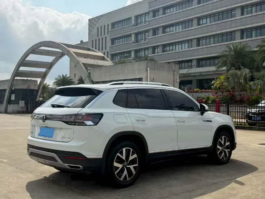 2024 Volkswagen Tayron 2.0T 186HP L4 7DCT,autocango,china used car exporter,china ev exporter,chinese used car exporter,chinese used ev exporter