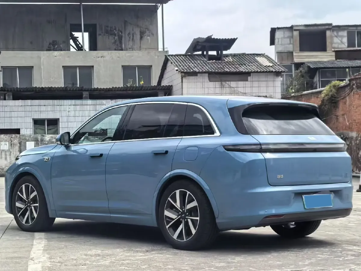 2023 Li L7 Range Extended 154HP REEV 40.9KWH,autocango,china used car exporter,china ev exporter,chinese used car exporter,chinese used ev exporter