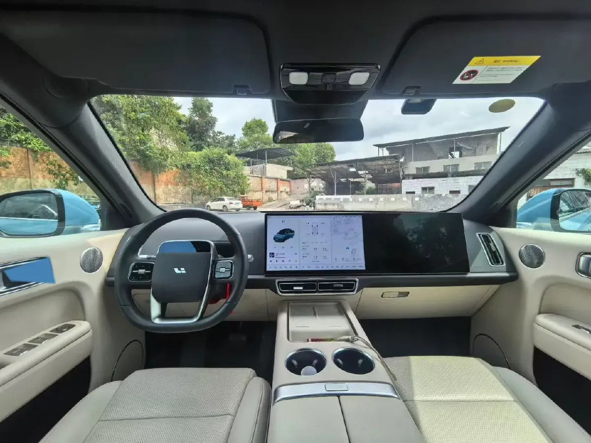 2023 Li L7 Range Extended 154HP REEV 40.9KWH,autocango,china used car exporter,china ev exporter,chinese used car exporter,chinese used ev exporter