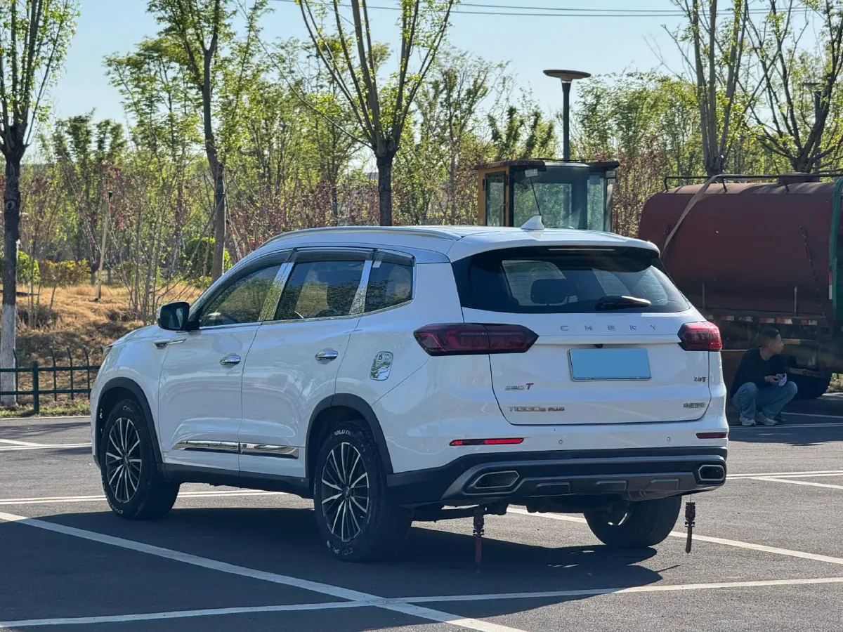 2021 Chery Tiggo 8 Plus 1.6T 197HP L4 7DCT,autocango,china used car exporter,china ev exporter,chinese used car exporter,chinese used ev exporter