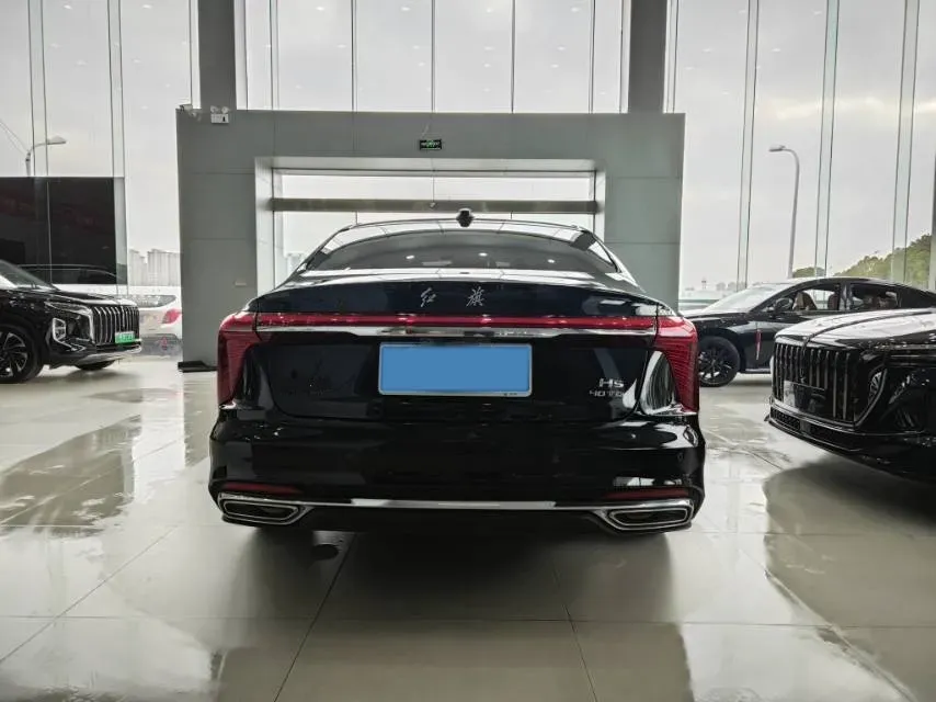 2025 HongQi H5 1.5T 169HP L4 1DHT Hybrid,autocango,china used car exporter,china ev exporter,chinese used car exporter,chinese used ev exporter