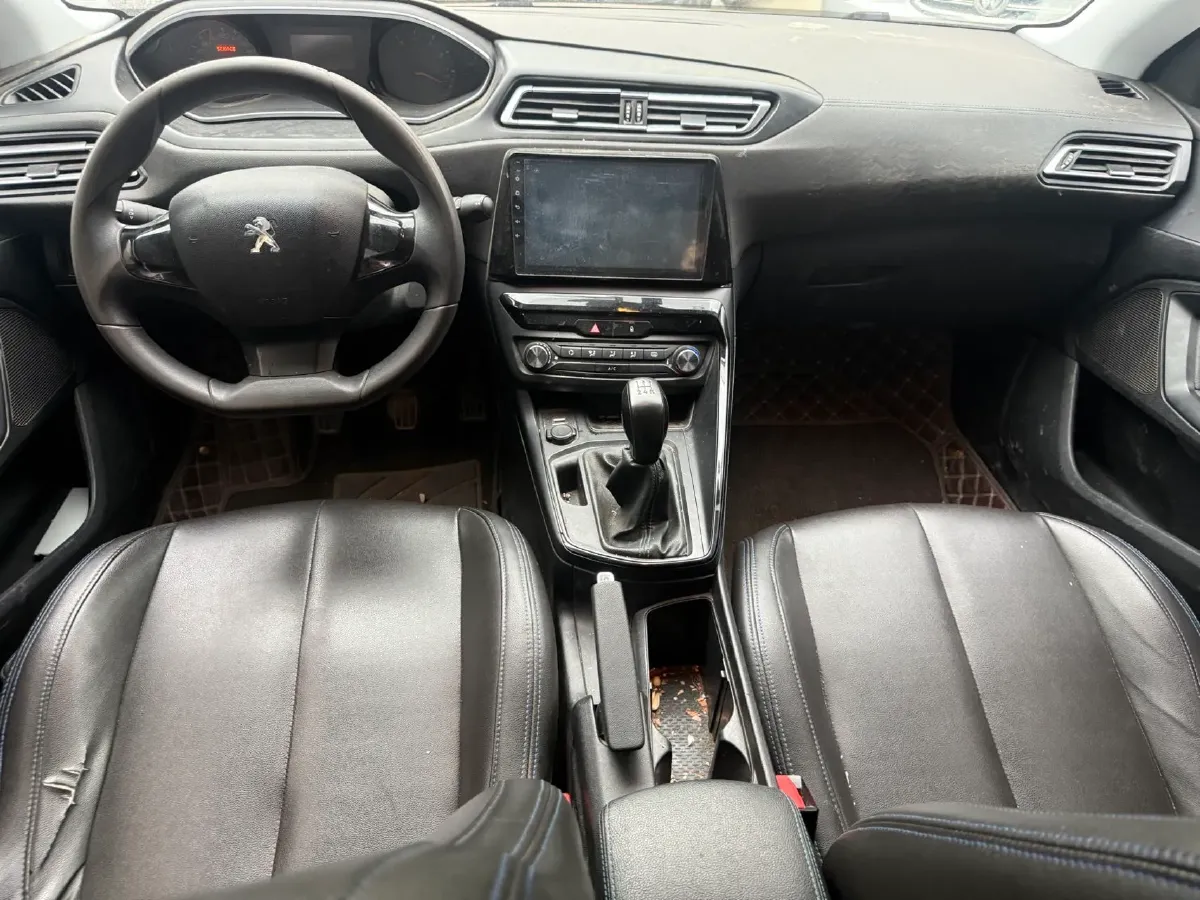 2018 Peugeot 308 1.6L 117HP L4 5MT,autocango,china used car exporter,china ev exporter,chinese used car exporter,chinese used ev exporter